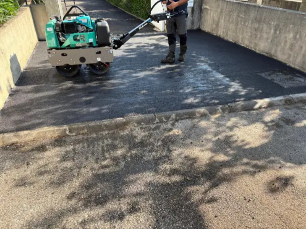Chantier METIFIOT TP GOUDRONNAGE à Livron-sur-Drôme — terrassement & élagage (photo 39)
