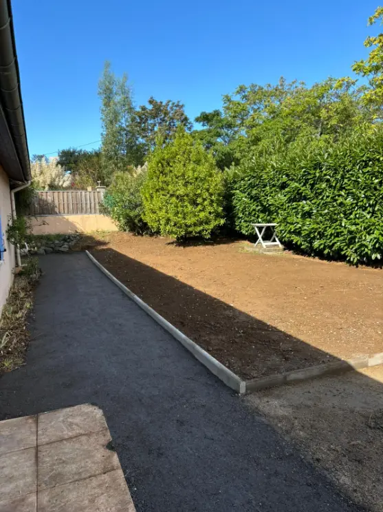 Chantier METIFIOT TP GOUDRONNAGE à Livron-sur-Drôme — terrassement & élagage (photo 40)